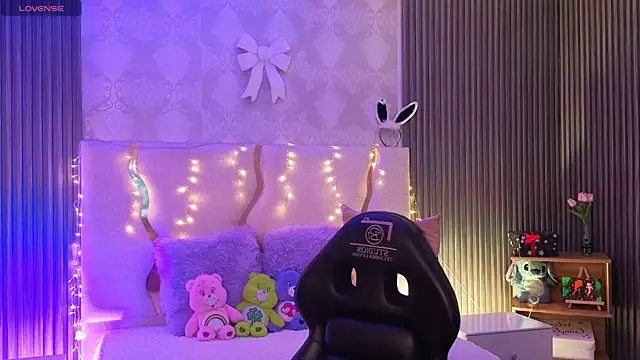 Ixchel tay online show from 04/02/26, 04:10