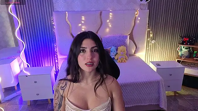 Ixchel tay online show from 04/05/26, 03:26