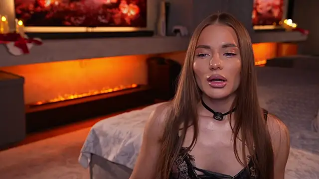 Snapshot of AlexisGraysX chatting on 11/12/25, 10:09 AlexisGraysX online show from 11/12/25, 10:09