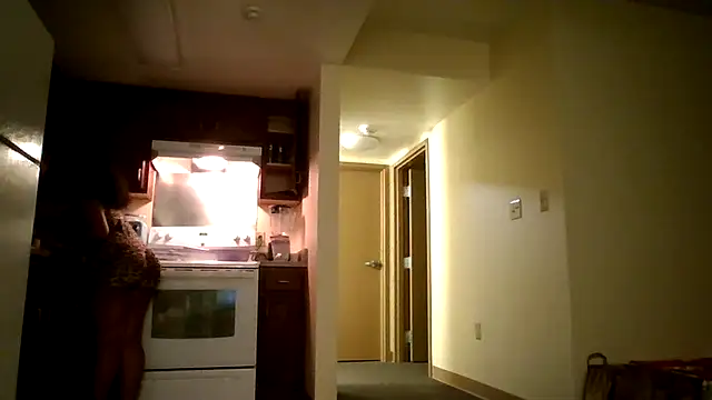 Snapshot of bellacagyal chatting on 10/12/25, 02:43 bellacagyal online show from 10/12/25, 02:43