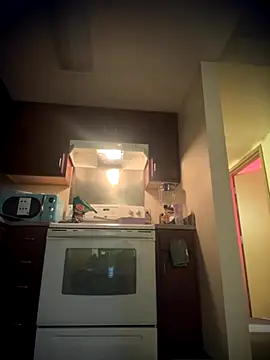 Snapshot of bellacagyal chatting on 11/20/25, 09:03 bellacagyal online show from 11/20/25, 09:03