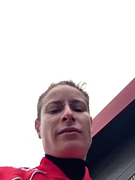 GoldenPussy1329 online show from 10/16/25, 09:54