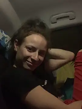 GoldenPussy1329 online show from 12/14/25, 12:38