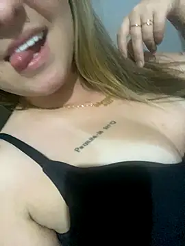 Snapshot of alegata27 chatting on 10/24/25, 03:25 alegata27 online show from 10/24/25, 03:25