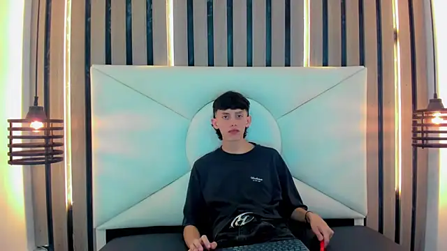 thaigo twink38 online show from 04/23/26, 04:46