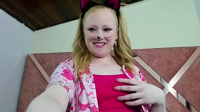 AliceCat 01 online show from 11/05/25, 03:28