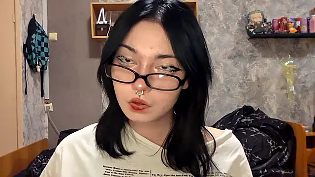 Snapshot of Beeping_Creature chatting on 11/07/25, 03:23 Beeping Creature online show from 11/07/25, 03:23