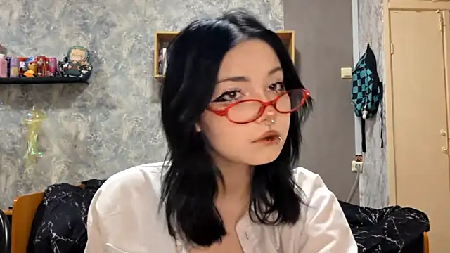 Snapshot of Beeping_Creature chatting on 11/13/25, 04:50 Beeping Creature online show from 11/13/25, 04:50