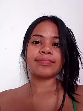 Snapshot of Antonela_19 chatting on 10/08/25, 01:31 Antonela 19 online show from 10/08/25, 01:31