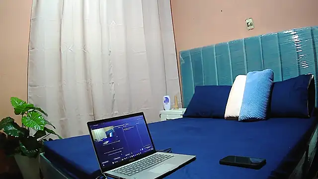 MissAsly online show from 10/16/25, 02:07