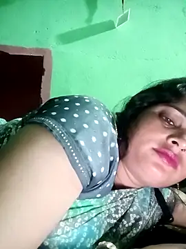 Snapshot of Na_shreya chatting on 10/16/25, 04:30 Na shreya online show from 10/16/25, 04:30
