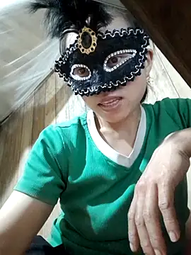 Tuyet xx online show from 10/05/25, 02:04