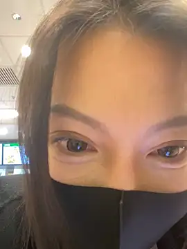 Snapshot of xiaojiu-6 chatting on 11/19/25, 12:49 xiaojiu-6 online show from 11/19/25, 12:49