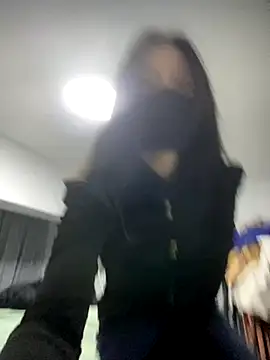 Snapshot of xiaojiu-6 chatting on 11/23/25, 01:33 xiaojiu-6 online show from 11/23/25, 01:33