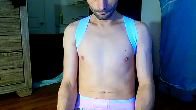 Snapshot of highinhtxx chatting on 09/30/25, 10:48 highinhtxx online show from 09/30/25, 10:48