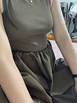 lee ly online show from 10/26/25, 03:07