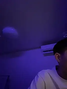 Snapshot of dept19 chatting on 12/19/25, 08:05 dept19 online show from 12/19/25, 08:05