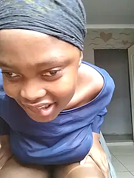 Snapshot of SexyValentinaXX chatting on 10/07/25, 08:22 SexyValentinaXX online show from 10/07/25, 08:22