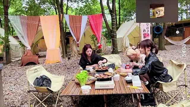 Snapshot of Comebaby-007 chatting on 10/21/25, 04:24 Comebaby-007 online show from 10/21/25, 04:24