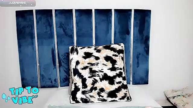 INDIANROMANCE online show from 02/18/25, 10:03