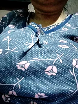 Snapshot of Hot__bhabhi_99 chatting on 10/11/25, 03:10 Hot bhabhi 99 online show from 10/11/25, 03:10