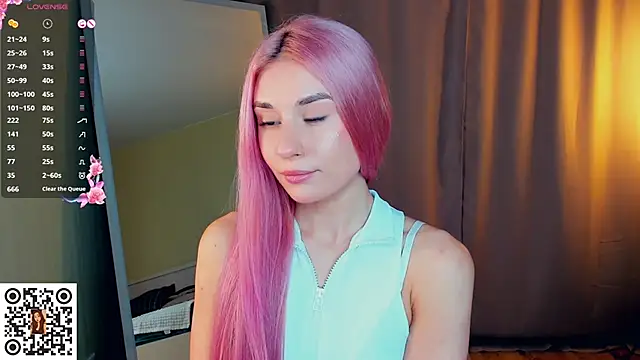 MinaRuzzo online show from 12/17/25, 05:35