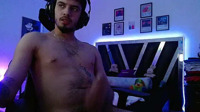 Sebasxxl12 online show from 12/15/25, 10:30