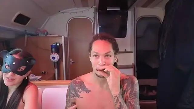 Monk and Mia online show from 12/05/25, 05:16