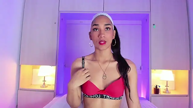 Snapshot of AnahiCollins chatting on 10/25/25, 12:02 AnahiCollins online show from 10/25/25, 12:02