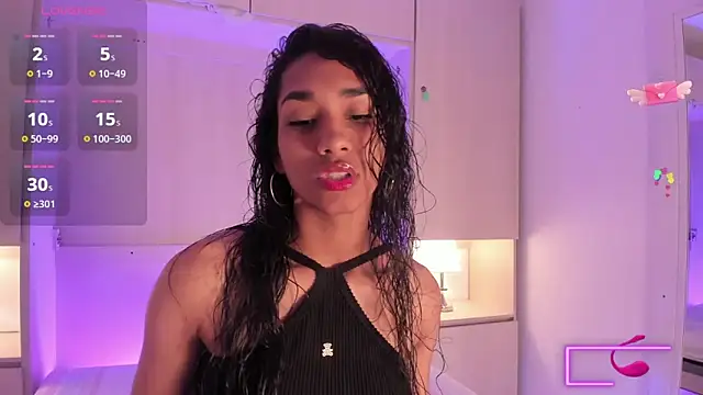 Snapshot of AnahiCollins chatting on 11/13/25, 11:42 AnahiCollins online show from 11/13/25, 11:42