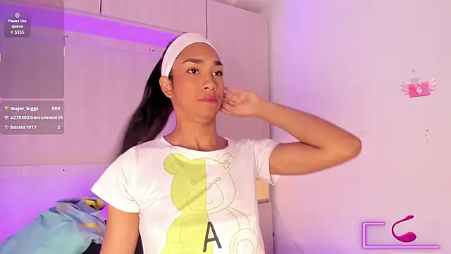 Snapshot of AnahiCollins chatting on 11/26/25, 11:33 AnahiCollins online show from 11/26/25, 11:33