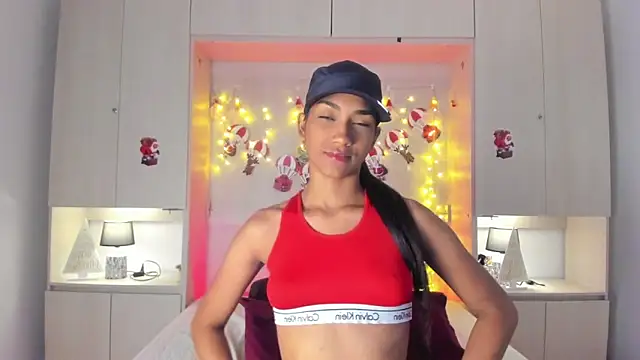 AnahiCollins online show from 12/16/25, 07:41