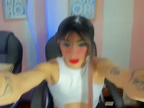 Snapshot of Mila_Leon chatting on 11/08/25, 01:39 Mila Leon online show from 11/08/25, 01:39