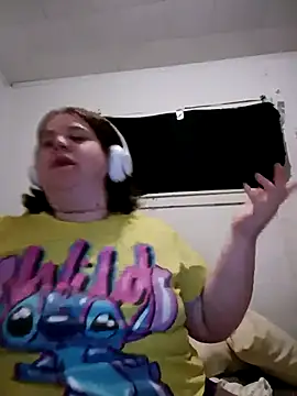 Snapshot of kittytightholes chatting on 11/02/25, 02:36 kittytightholes online show from 11/02/25, 02:36