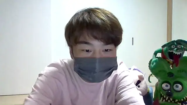 Snapshot of Hentaikozo4869 chatting on 10/05/25, 09:40 Hentaikozo4869 online show from 10/05/25, 09:40