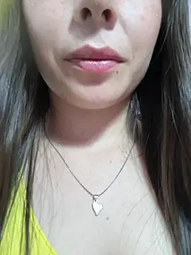 EmmaValencia  online show from 05/08/26, 09:09