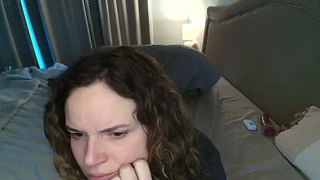 Snapshot of ClaireZX chatting on 10/01/25, 04:57 ClaireZX online show from 10/01/25, 04:57