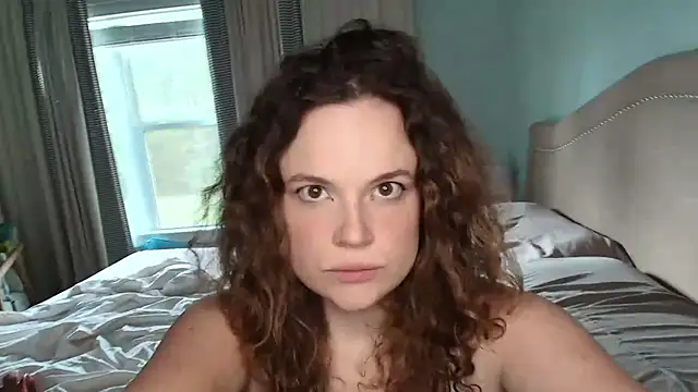 Snapshot of ClaireZX chatting on 10/06/25, 08:50 ClaireZX online show from 10/06/25, 08:50