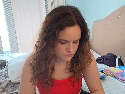 Snapshot of ClaireZX chatting on 10/12/25, 08:52 ClaireZX online show from 10/12/25, 08:52