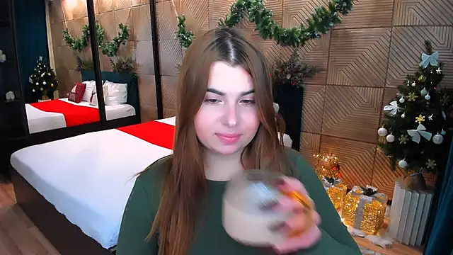 Snapshot of EnlightenmentOfLove chatting on 12/15/25, 06:12 EnlightenmentOfLove online show from 12/15/25, 06:12