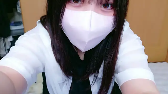YUKINA 00 online show from 05/16/26, 12:59