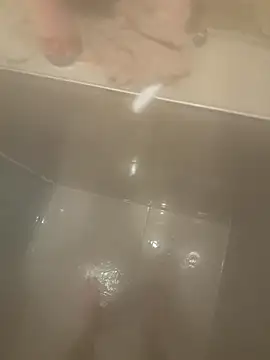 heet1998 online show from 11/18/25, 06:12