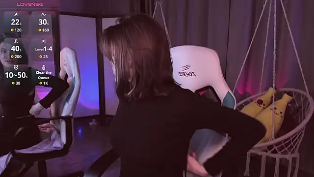 CathyAdams online show from 11/11/25, 03:39