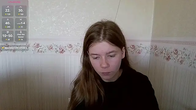 0nlyLola online show from 10/25/25, 07:16