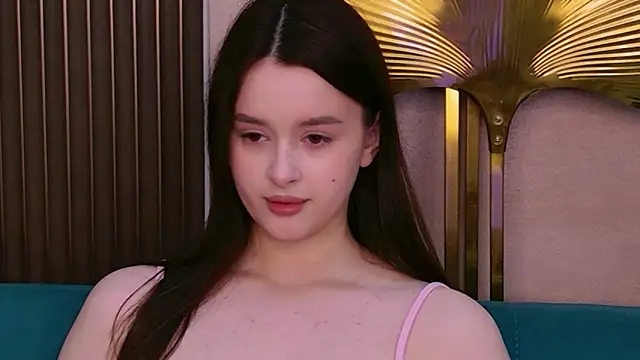 Snapshot of EvaSwen chatting on 06/21/26, 11:13 EvaSwen online show from 06/21/26, 11:13