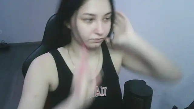 Snapshot of meow_woem chatting on 11/06/25, 07:42 meow woem online show from 11/06/25, 07:42