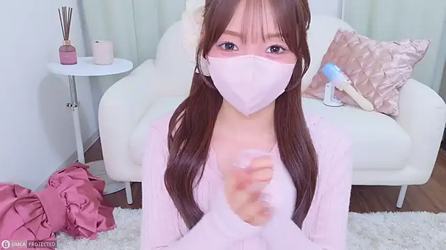 Snapshot of Seira__nn chatting on 04/30/26, 01:17 Seira nn online show from 04/30/26, 01:17