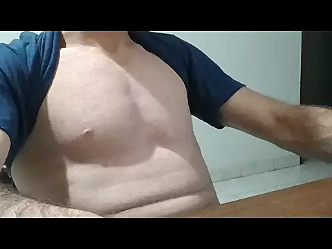 Garoto018 online show from 01/13/26, 11:54