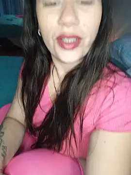 Snapshot of Amarteverdaderamente chatting on 07/16/26, 01:17 Amarteverdaderamente online show from 07/16/26, 01:17