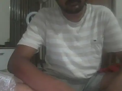 Hhhggghrrr3219 online show from 11/18/25, 04:33